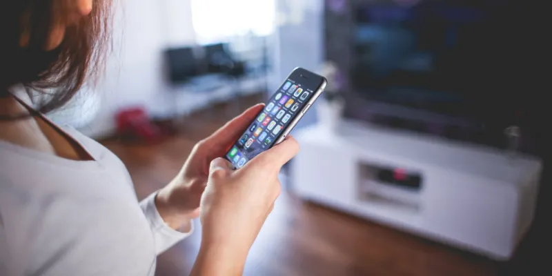 Người chơi cần liên hệ MM99 vì lý do gì